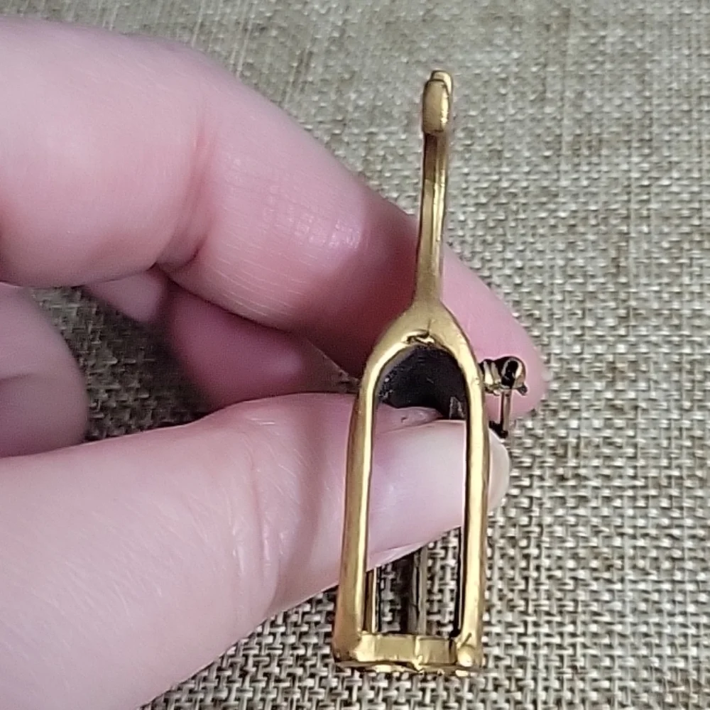 Vintage Satin Gold Tone Horse Brooch Stylized Figural 3D Excellent Condition